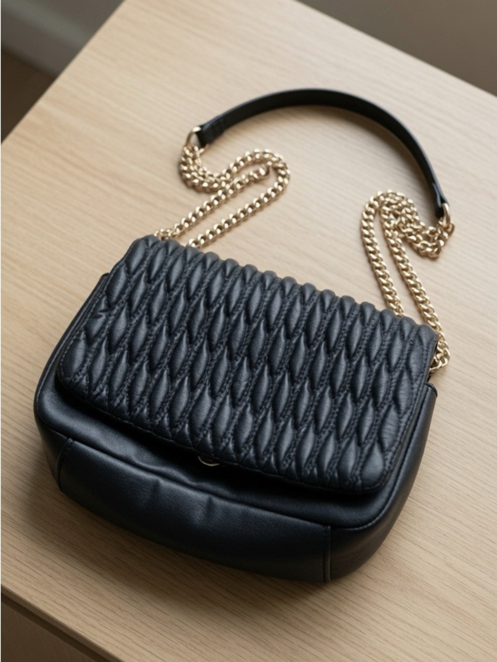 H&M Black Quilted Shoulder Bag with Gold Chain